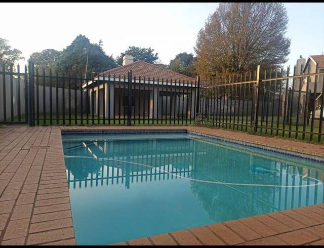 1 BEDROOM APARTMENT FOR SALE IN BRENTHURST
